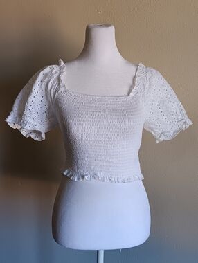 Boho White Eyelet Puff Sleeve Smocked Crop Top Size Medium, Summer Festival